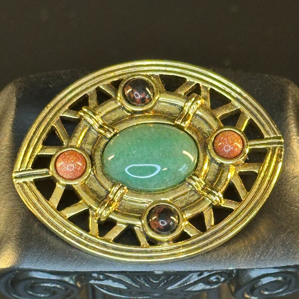 💎 Vintage Gold-Tone Geometric Brooch with Green & Amber Cabochons – Art Deco